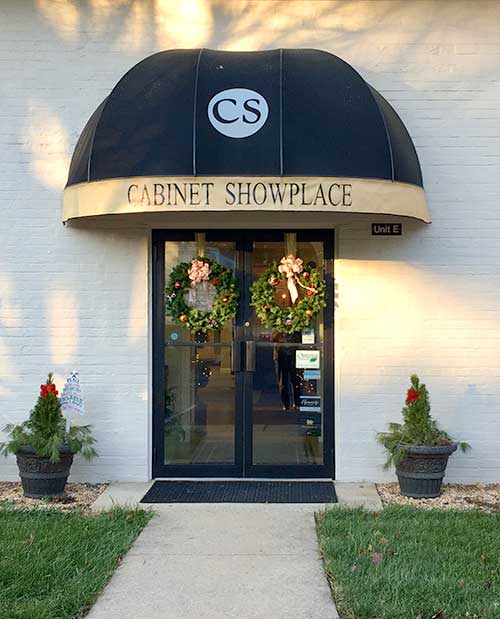 Front entrance of Cabinet Showplace